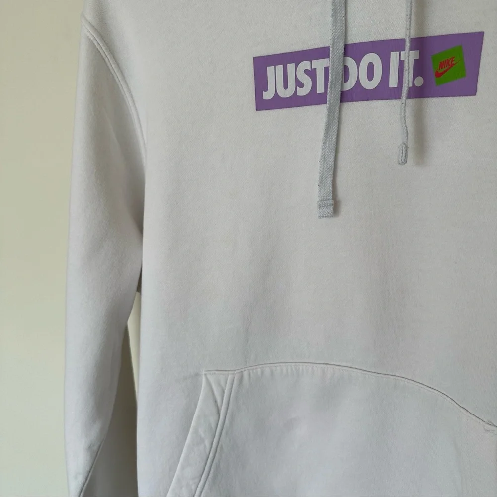 Nike‎ Pullover Hoodie Sweatshirt White Purple Logo Cotton Men’s Size Medium